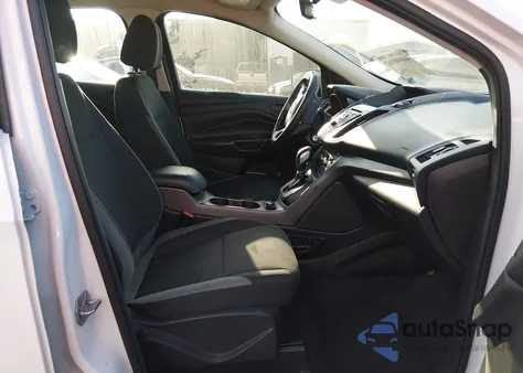 2015 Ford Escape S z USA, uszkodzony, nr VIN 1FMCU0F72FUC27886